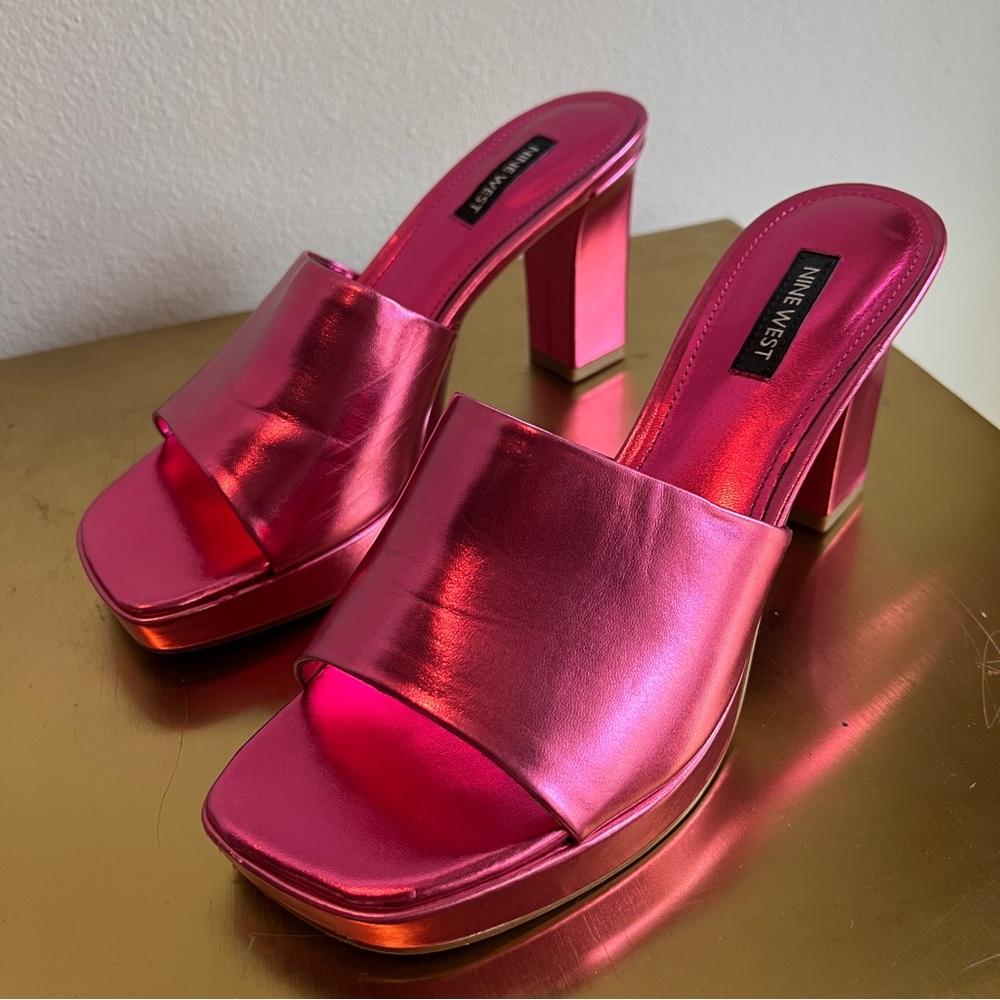Nine West Pink Heels with Chunky Block Heel - Picture 2 of 9